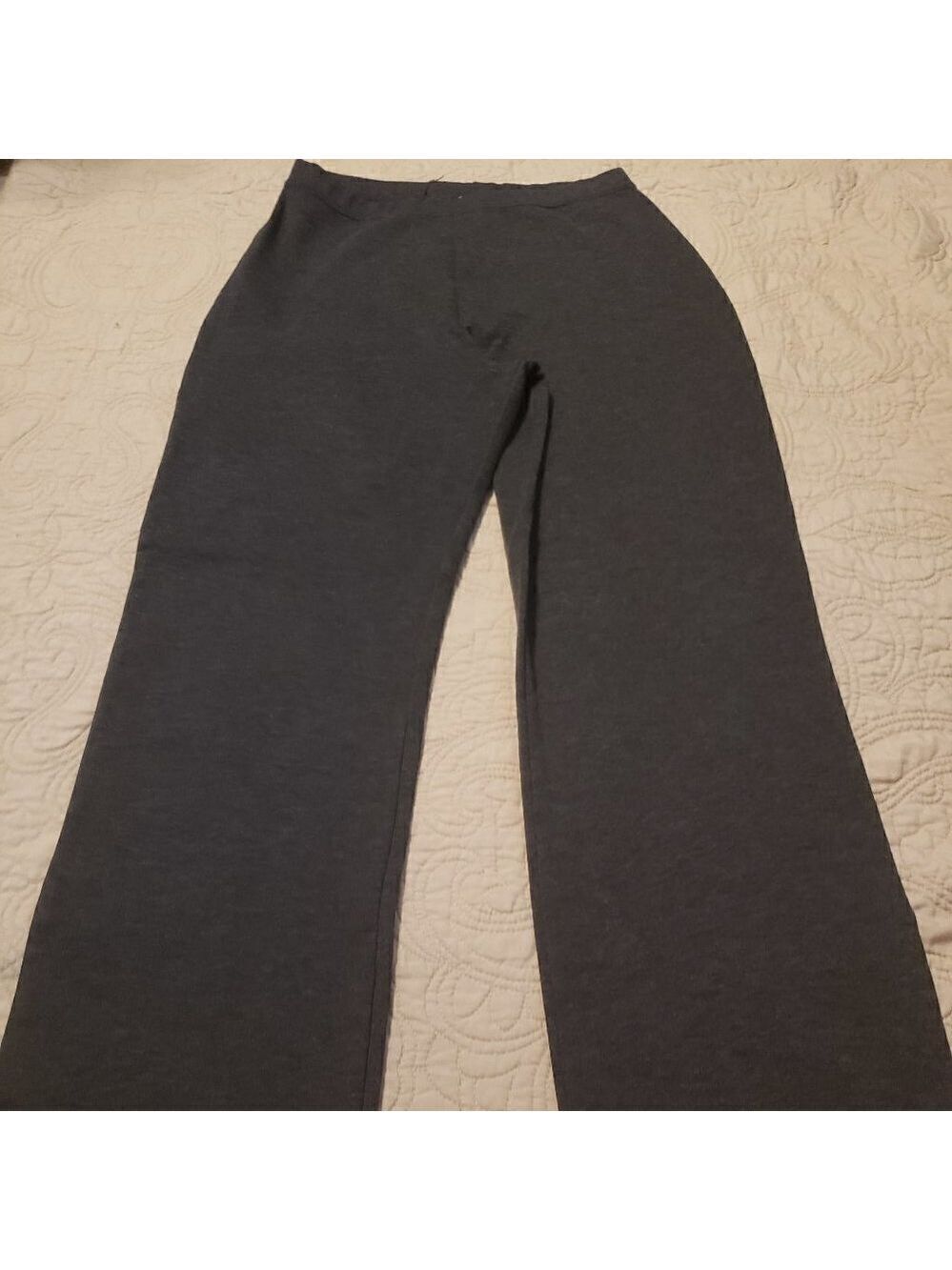 No Boundaries Charcoal Gray lounge pants.